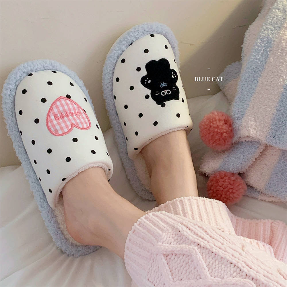 Dot-patterned Black Kitten Plush Slippers